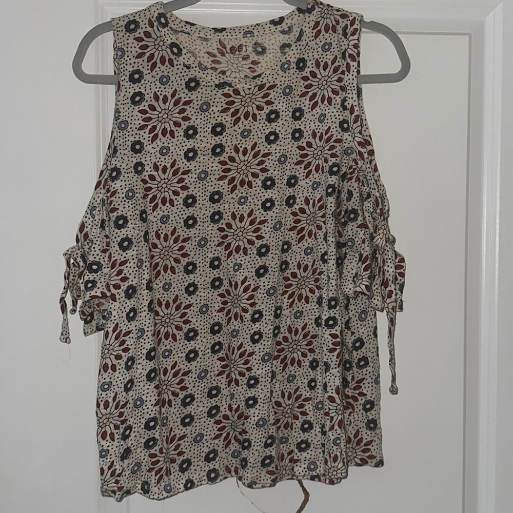 Floral Loft open shoulder T-shirt size L